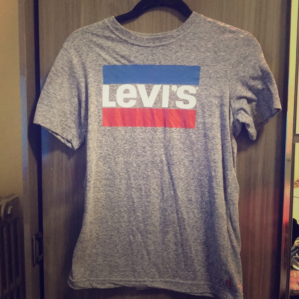 Levi’s Tee